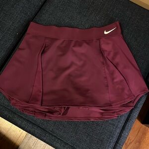 Nike tennis skirt size medium